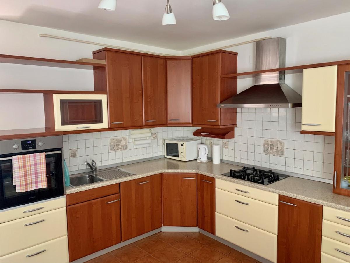 Отель Peachy House Bezigrad Любляна Экстерьер фото