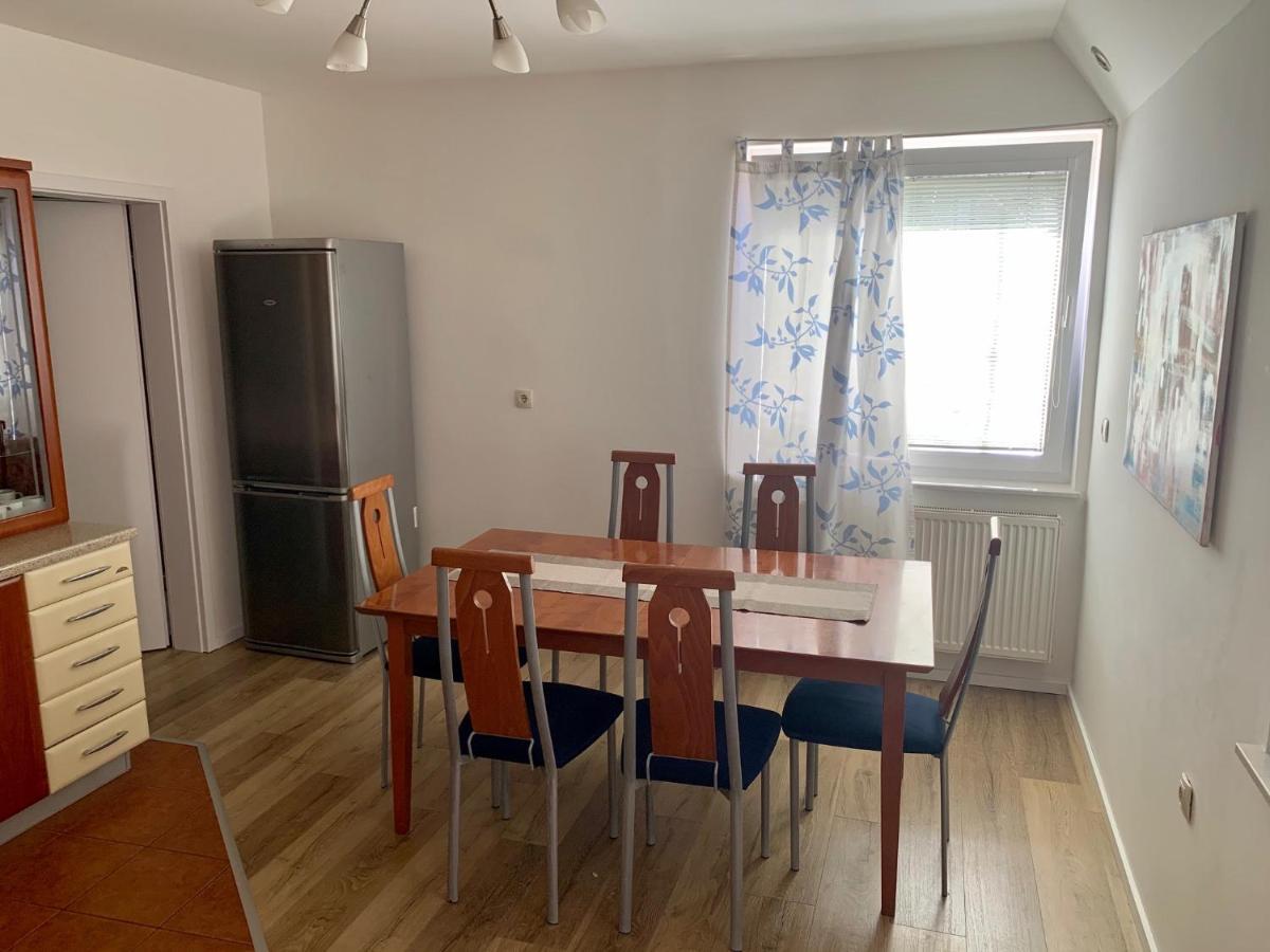Отель Peachy House Bezigrad Любляна Экстерьер фото