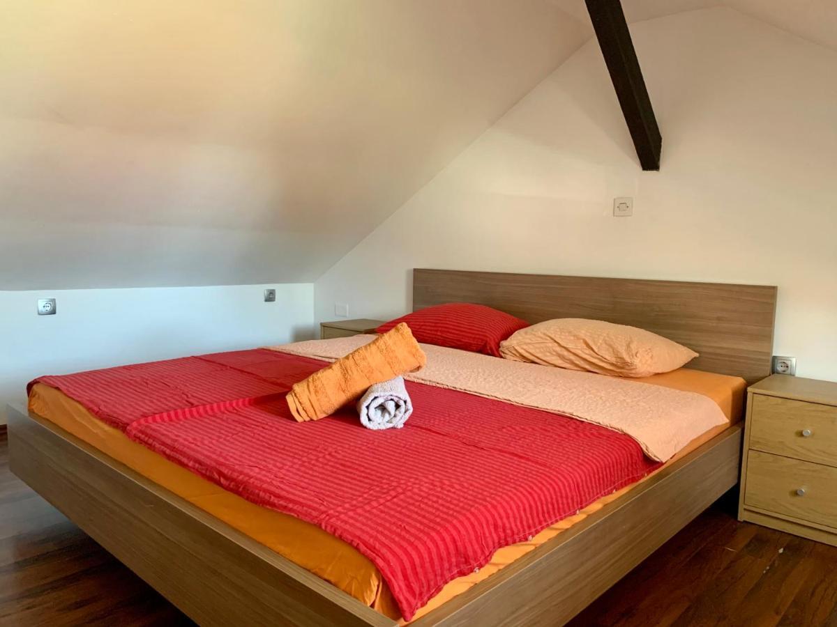 Отель Peachy House Bezigrad Любляна Экстерьер фото