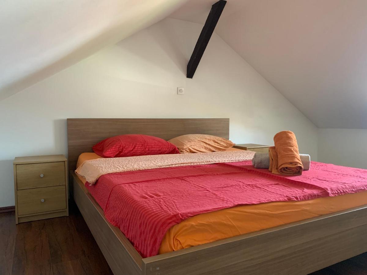Отель Peachy House Bezigrad Любляна Экстерьер фото